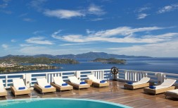 kivo-skiathos-beach-pools-03.jpg