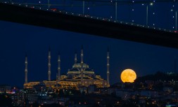 stambul-bosfor-noch.jpg